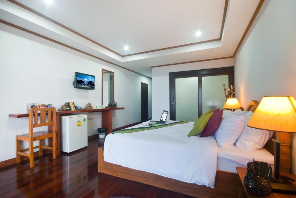 Lipa Bay Resort Lipa Noi Luaran gambar