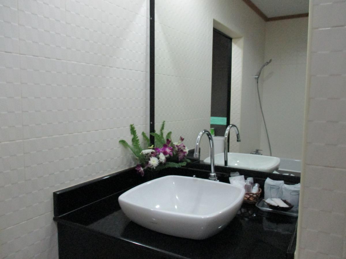 Lipa Bay Resort Lipa Noi Luaran gambar